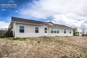 736 Indiana Ave, Limon, CO 80828 - Photo 1