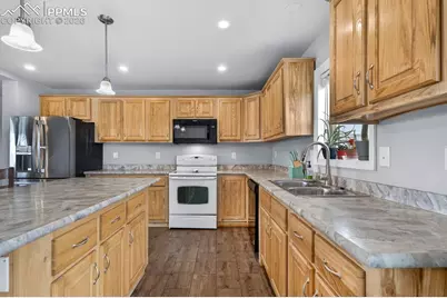 736 Indiana Avenue, Limon, CO 80828 - Photo 13