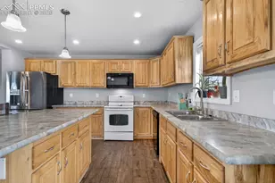 736 Indiana Ave, Limon, CO 80828 - Photo 13