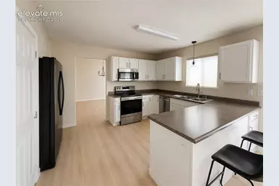 4660 Skylark Road, Colorado Springs, CO 80916 - Photo 5