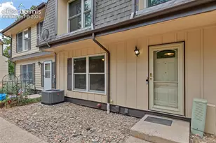 381 Raspberry Ln, Monument, CO 80132 - Photo 3
