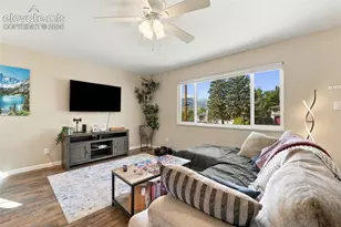 215 N 14th St, Colorado Springs, CO 80904 - Photo 9