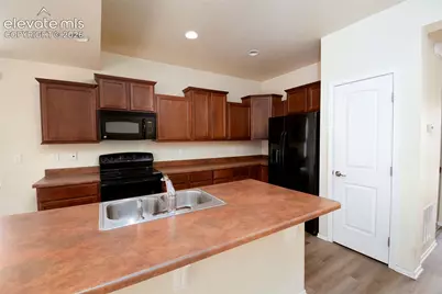 11474 Wildwood Ridge Drive, Colorado Springs, CO 80921 - Photo 9