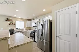 6186 Pilgrimage Rd, Colorado Springs, CO 80925 - Photo 9