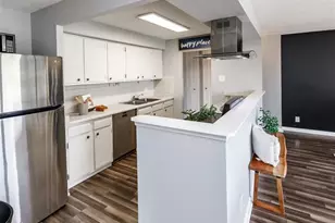 411 Lakewood Circle, Colorado Springs, CO 80910 - Photo 19