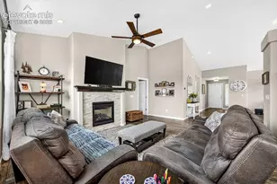 6079 Trappers Tale Ct, Colorado Springs, CO 80923 - Photo 3