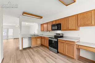 890 N Candlestar Loop, Fountain, CO 80817 - Photo 7