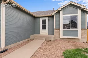 890 N Candlestar Loop, Fountain, CO 80817 - Photo 3