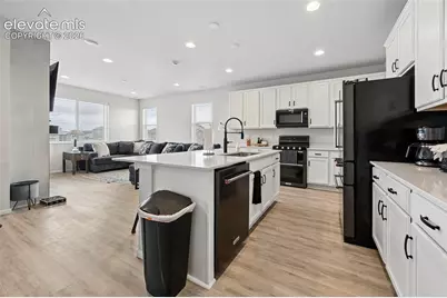 3964 N Haleyville Court, Aurora, CO 80019 - Photo 5