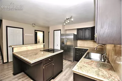 6109 Pine Hill Drive, Colorado Springs, CO 80918 - Photo 11