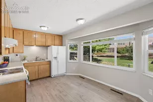408 Elmwood Dr, Colorado Springs, CO 80907 - Photo 9