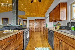 845 Crystal Park Rd, Manitou Springs, CO 80829 - Photo 11