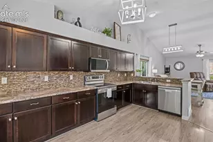 8068 Hollygrape Ln, Colorado Springs, CO 80927 - Photo 9