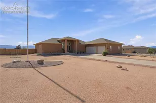 877 S Avenida Del Oro Na, Pueblo West, CO 81007 - Photo 1