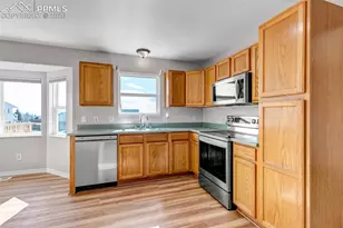2375 Lisa Dr, Colorado Springs, CO 80915 - Photo 9