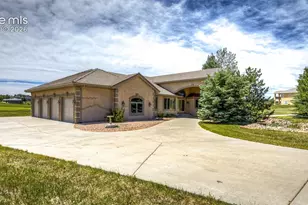 19845 Kershaw Ct, Monument, CO 80132 - Photo 3