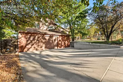 508 Crystal Hills Boulevard, Manitou Springs, CO 80829 - Photo 3