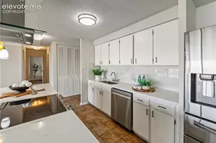 411 Lakewood Circle, Colorado Springs, CO 80910 - Photo 15