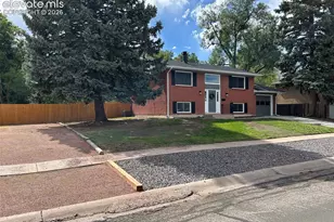 1310 Holmes Dr, Colorado Springs, CO 80909 - Photo 3