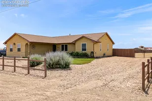 734 E Marigold Dr, Pueblo, CO 81007 - Photo 1