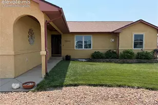 734 E Marigold Dr, Pueblo, CO 81007 - Photo 3