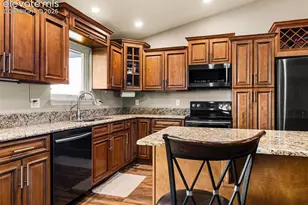 734 E Marigold Dr, Pueblo, CO 81007 - Photo 9
