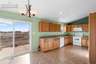 1501 N Gentry Ln, Pueblo West, CO 81007 - Photo 7