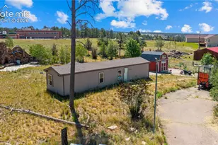 13725 Highline Dr, Colorado Springs, CO 80908 - Photo 5