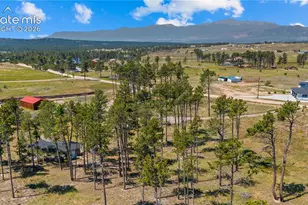 13725 Highline Dr, Colorado Springs, CO 80908 - Photo 11