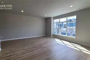 723 Belleza Vw, Colorado Springs, CO 80907 - Photo 7