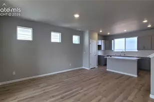 723 Belleza Vw, Colorado Springs, CO 80907 - Photo 9