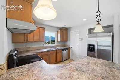 2826 Pinnacle Drive, Colorado Springs, CO 80910 - Photo 7