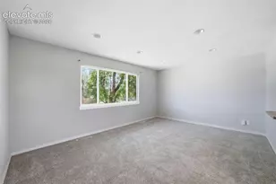 2826 Pinnacle Dr, Colorado Springs, CO 80910 - Photo 9
