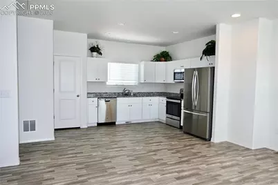 706 Grissom Drive, Colorado Springs, CO 80915 - Photo 15