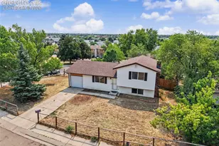 2035 Flintwood Dr, Colorado Springs, CO 80910 - Photo 3