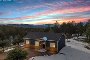 2627 Pikes Peak Dr, Florissant, CO 80816 - Photo 43