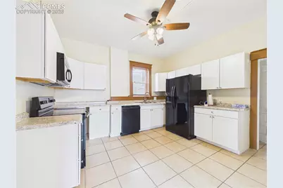 504 W Abriendo Avenue, Pueblo, CO 81004 - Photo 13