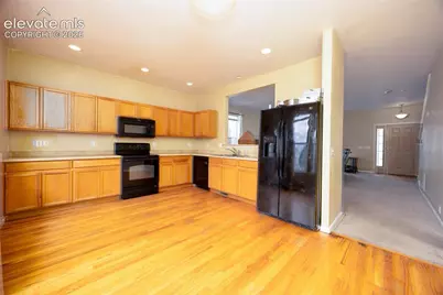 2008 Creekridge Point, Colorado Springs, CO 80910 - Photo 9
