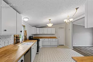 30640 Aldred Rd, Pueblo, CO 81006 - Photo 11