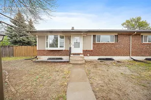 6735 Hampton Dr, Colorado Springs, CO 80918 - Photo 11
