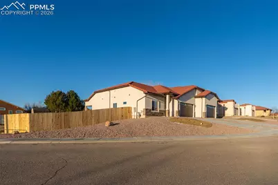 1316 Tierra Berienda Na, Pueblo, CO 81008 - Photo 3
