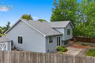 690 Snowpeak Ct, Colorado Springs, CO 80916 - Photo 45