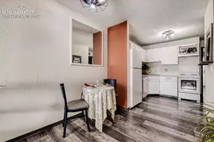 6414 Village Ln, Colorado Springs, CO 80918 - Photo 7