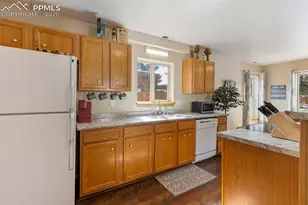 509 N Center St, Woodland Park, CO 80863 - Photo 27