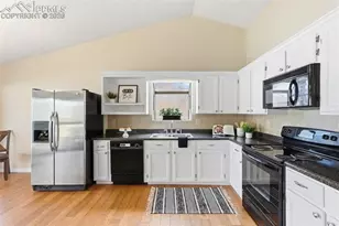 240 Bennington Dr, Colorado Springs, CO 80906 - Photo 3