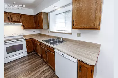 3450 Cedarhurst Way, Colorado Springs, CO 80918 - Photo 15