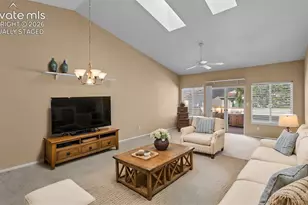 2112 Summerset Dr, Colorado Springs, CO 80920 - Photo 7