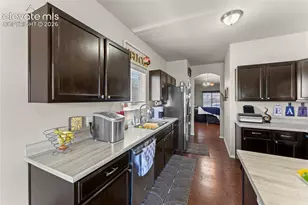 1748 Killdeer Ct, Pueblo, CO 81008 - Photo 9