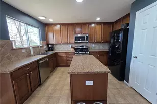8807 Silver Glen Dr, Fountain, CO 80817 - Photo 5