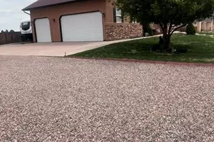 777 E Woodleaf Dr, Pueblo, CO 81007 - Photo 3
